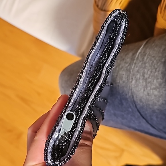 Hand stitched, embellished and beaded Crossbody pouch with Zipper - Picture 5 of 5